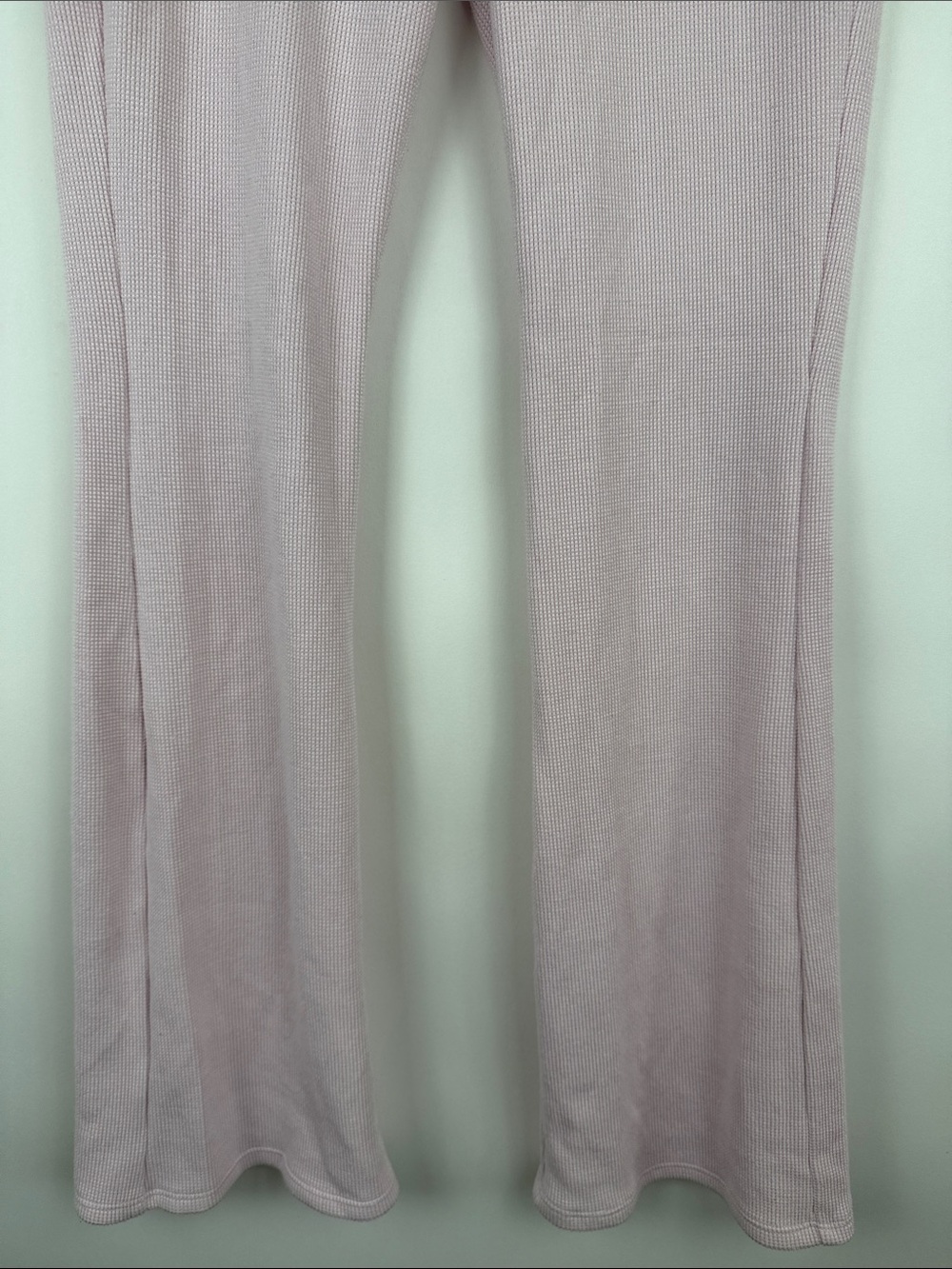 Gilly Hicks Mid Rise Flare Cozy Pink Waffle Lounge Pants Size Medium - Picture 5 of 9